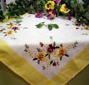 Khăn trải bàn
